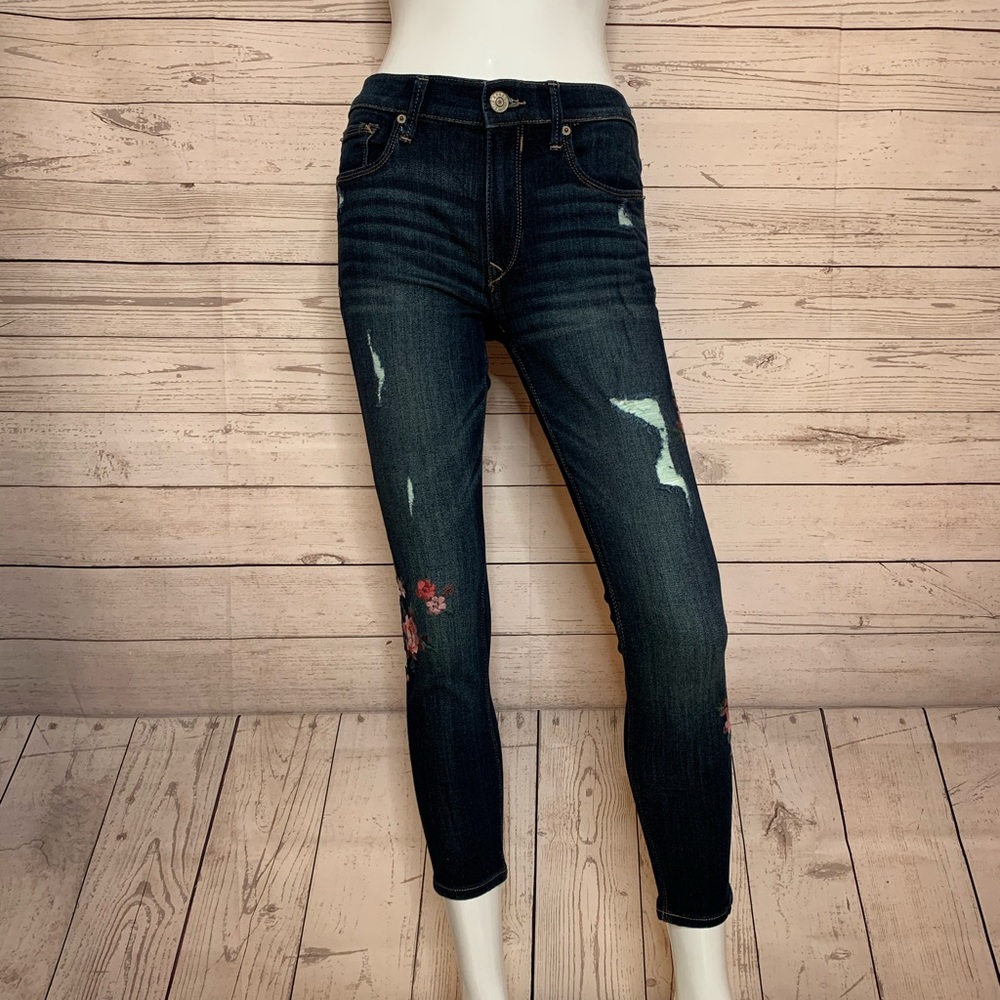 🌸 EXPRESS Ankle Jeans